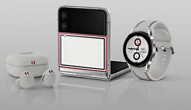 Pre-order Edisi Thom Browne Galaxy Z Flip3 sudah bisa dilakukan di website resmi Samsung Indonesia copy