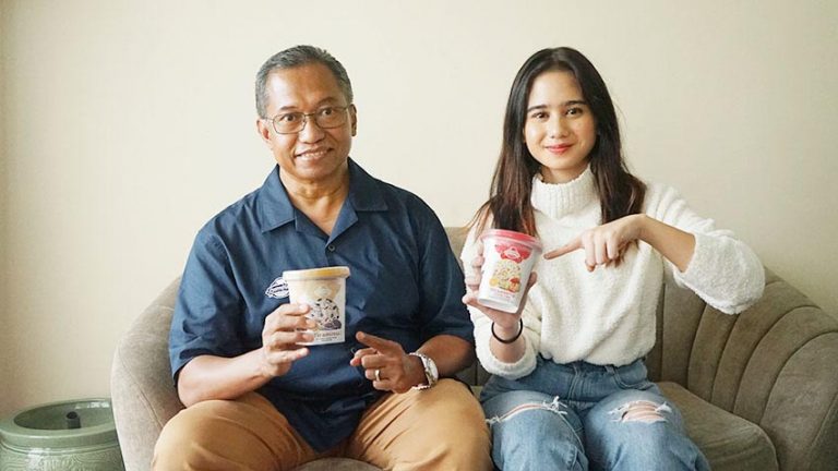 Adji Andjono (Sales & Marketing Director of Campina) & Tissa Biani