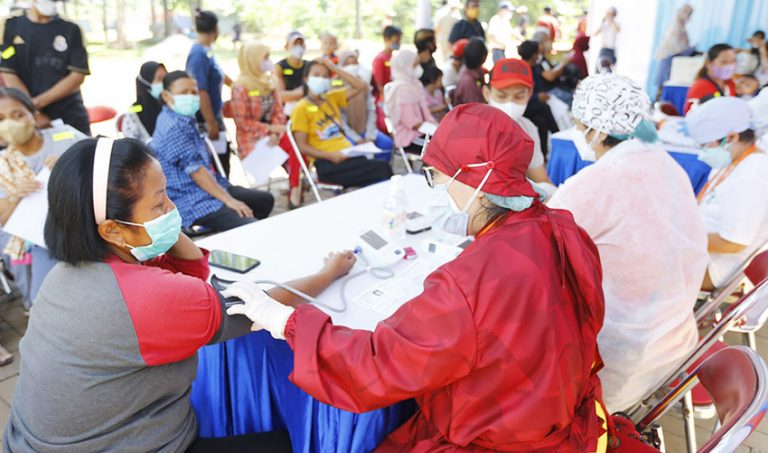 Unilever Indonesia - Program Vaksinasi Pemulung Bantar Gebang (3)