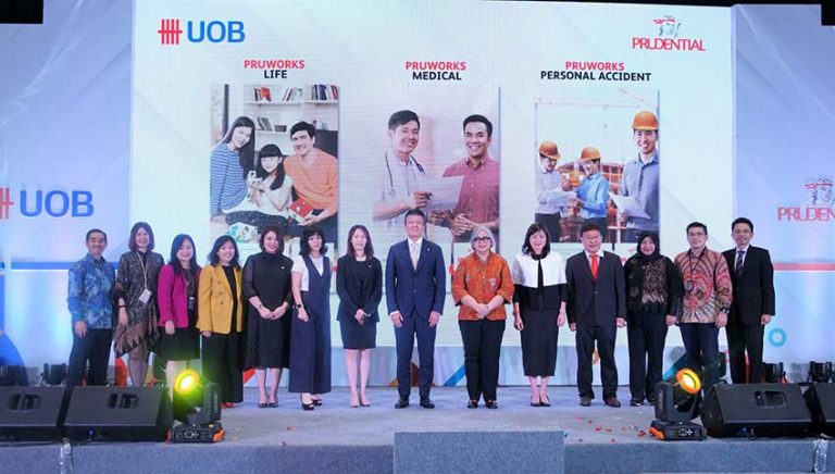 Foto 1 - PT Prudential Life Assurance (Prudential Indonesia) bersama PT Bank UOB Indonesia (UOB Indonesia) meluncurkan produk Asuransi Kumpulan, PRUWorks (23 Nov 2022)