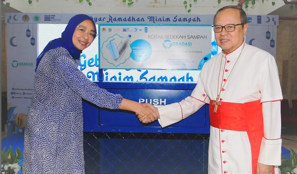Dukung Pengelolaan Sampah Berbasis Rumah Ibadah, Danone-AQUA Bermitra dengan Pemerintah, UNDP, dan Tokoh Agama