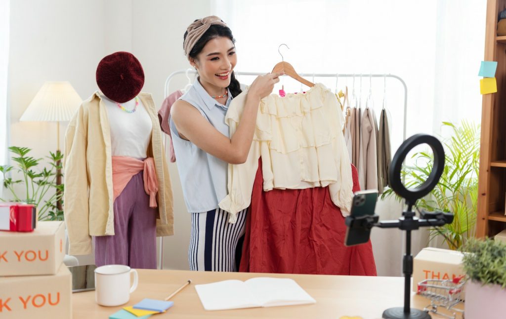 Manfaatkan Fitur Shopee Live, Penjualan Brand Lokal Eiger Naik 16 Kali Lipat