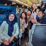 4. Foto Keceriaan Pelanggan Bigbird Menikmati Perjalanan copy