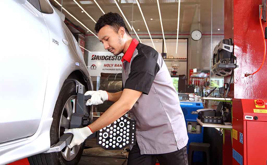 Technical Service Advisor TOMO siap membantu Anda